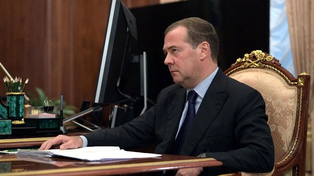 Медведев назвал министров иностранных дел G7 «лживыми тварями»