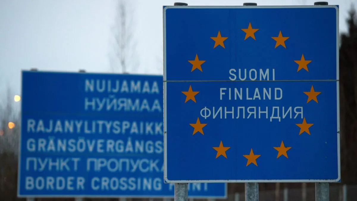Финляндию призвали закрыть границу с Россией