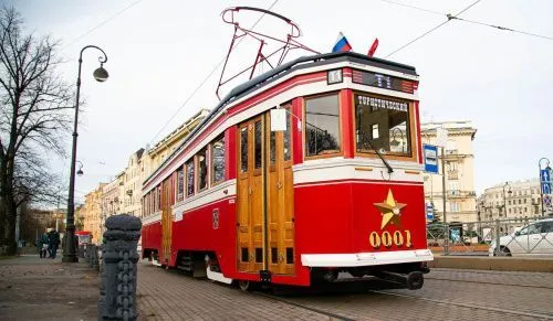 В историческом центре Санкт-Петербурга пассажиров будут обслуживать ретротрамваи
