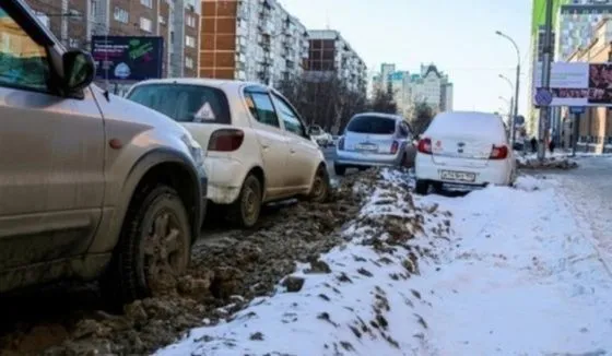 В Омске появятся дополнительные запреты на парковку на двух улицах