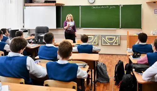 Стали известны размеры премий победителям педагогических конкурсов в России 