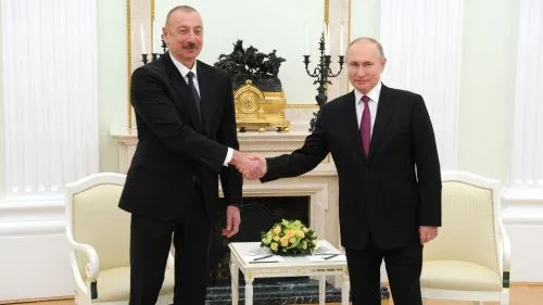 Путин поговорил с президентом Азербайджана Алиевым