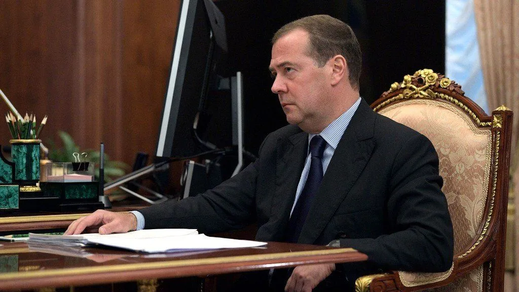 Медведев признался, что уже прошёл вакцинацию