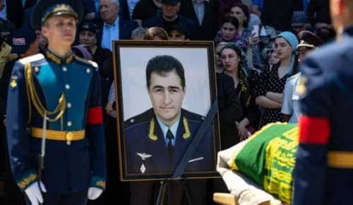 «Он не мог без неба»: коллега Героя России Боташева рассказал о храбрости погибшего летчика
