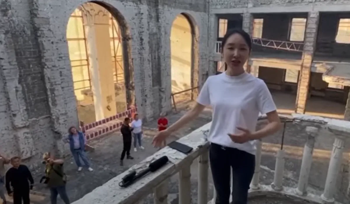 "110 миллионов просмотров за несколько дней": певица из Китая покорила Сеть, исполнив "Катюшу"