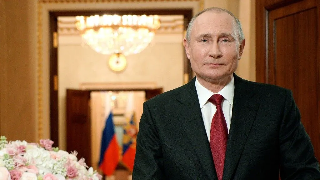 Президент Путин поздравил россиянок с 8 марта 