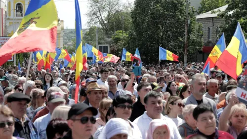 В митингах оппозиции Молдавии участвовали 60 тысяч человек