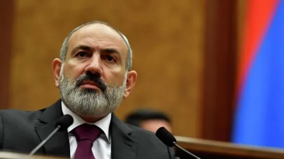 Пашинян попросил Россию списать долги Армении