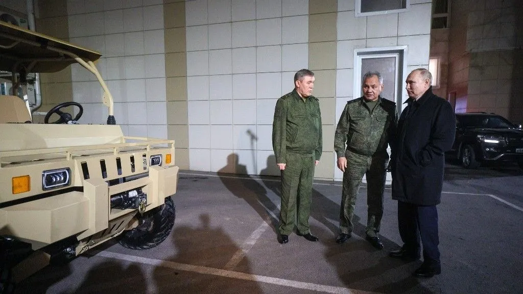 Путин посетил штаб ЮВО в Ростове после поездки в Казахстан