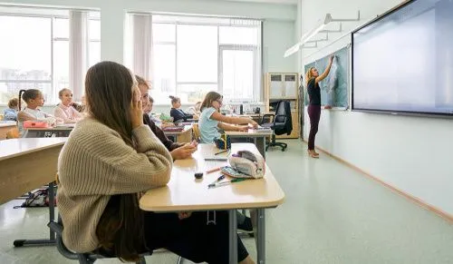 Стало известно, как будут сдавать экзамены российские школьники, проживающие за рубежом 