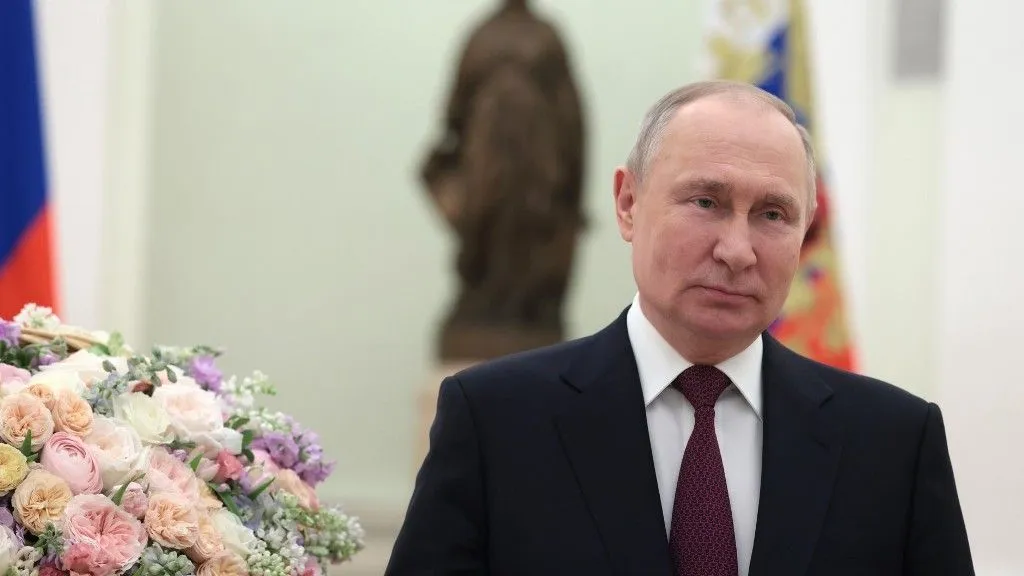 Путин отдельно поздравил с 8 марта женщин-участниц спецоперации на Украине
