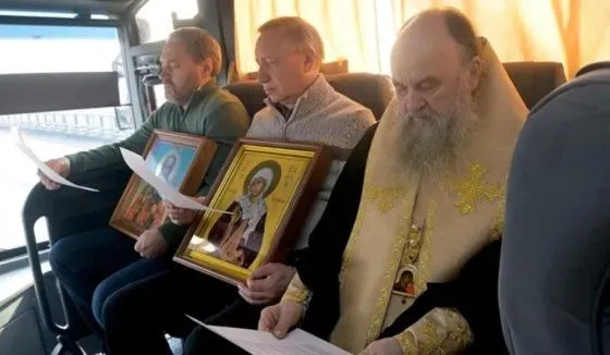 Глава Петербурга и митрополит Варсонофий совершили молитвенный объезд города