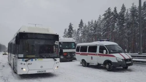 Движение на трассе М-11 в Новгородской области возобновлено