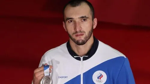 Российский боксёр не хочет носить серебряную медаль Олимпийских игр