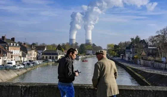 "Париж всё ещё не готов к ОИ": в Сене - кишечная палочка