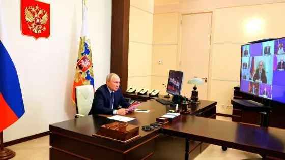 Путин обсудил с Совбезом отношения с соседями после заявлений армянского премьера Пашиняна