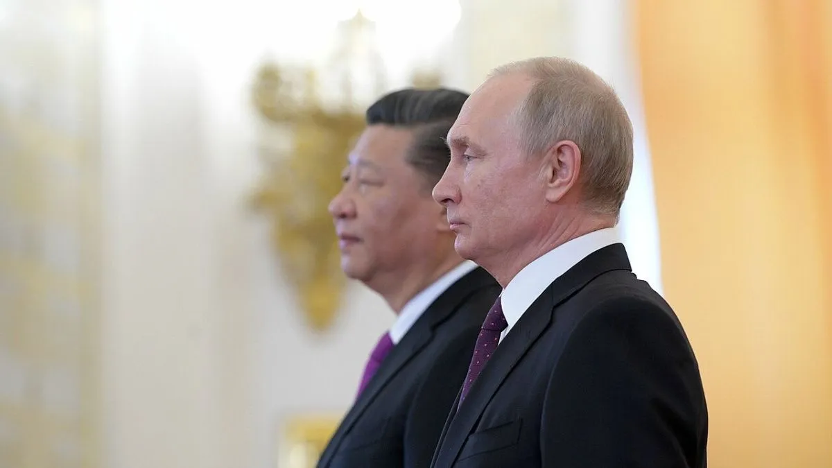 Лавров сообщил о контактах Путина с Си Цзиньпином
