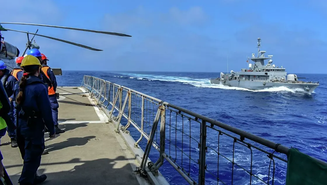 Спецназ НАТО высадился на российский корабль в Средиземном море