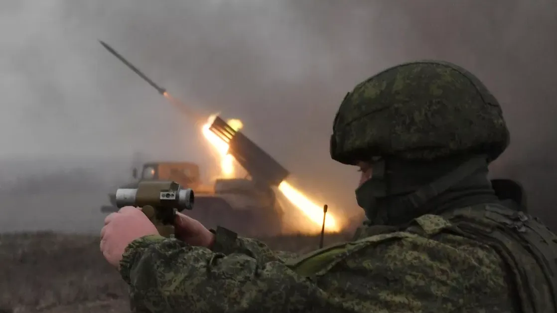 Армия России успешно наступает на Донецком направлении