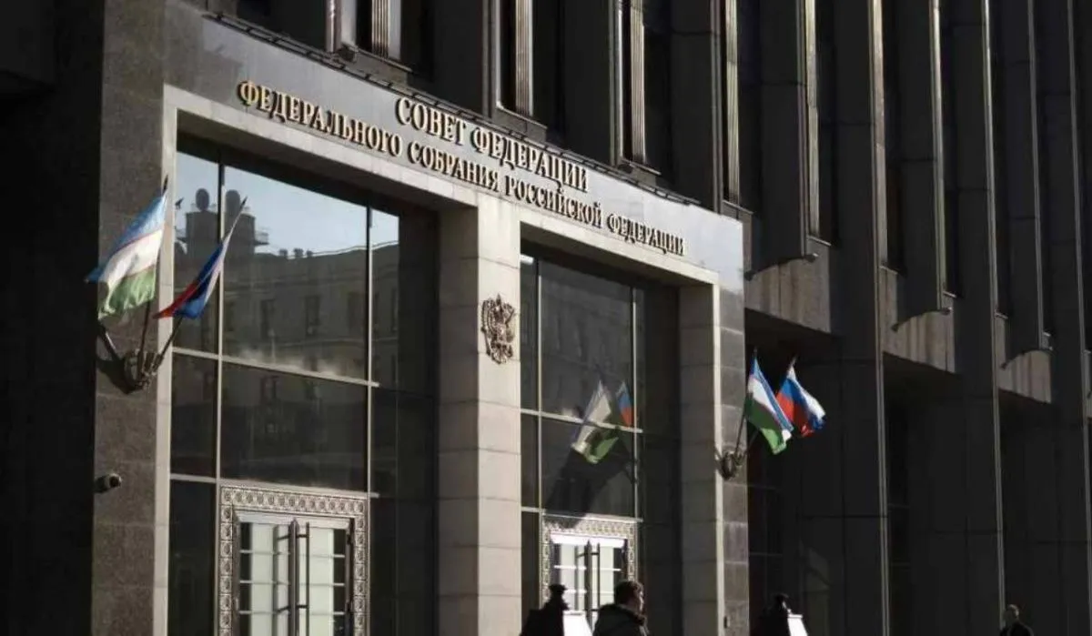 Совет Федерации одобрил закон о конфискации имущества за распространение фейков об армии