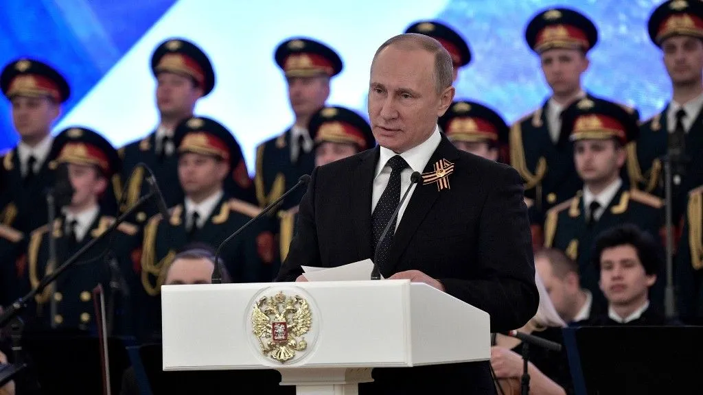 Путин подписал закон об ответственности за оскорбление ветеранов