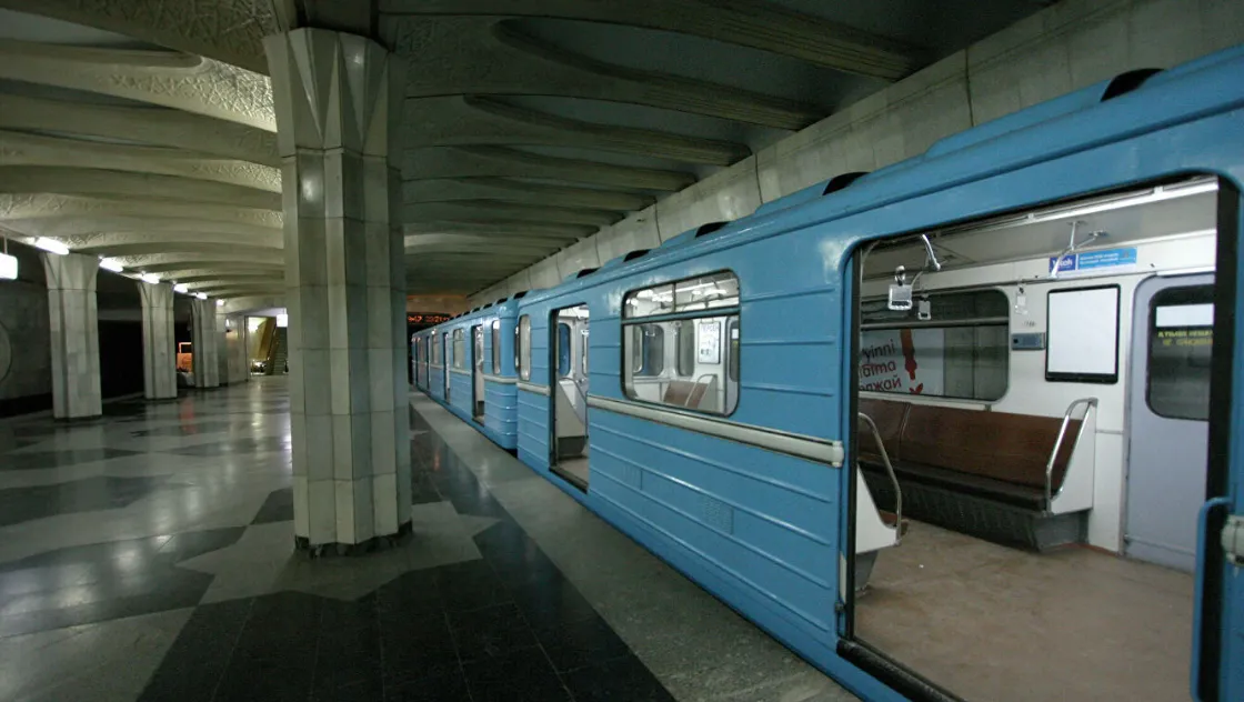 Из метро в Ташкенте эвакуировали 415 пассажиров