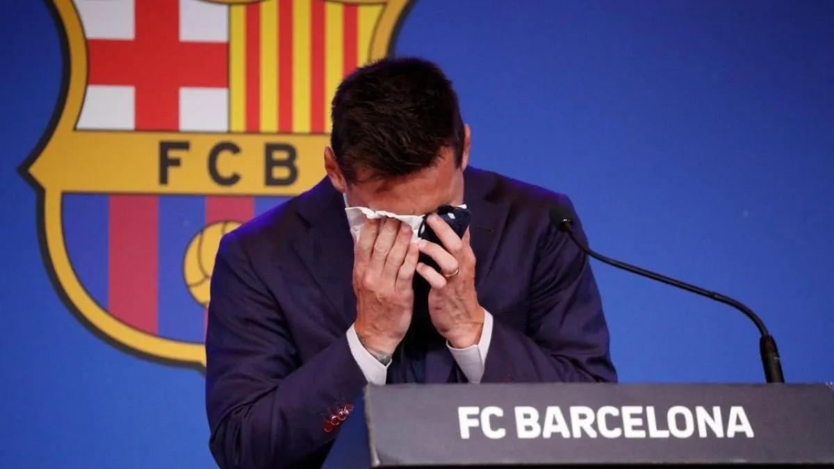 Месси не смог сдержать слёз на прощальной пресс-конференции в «Барселоне»