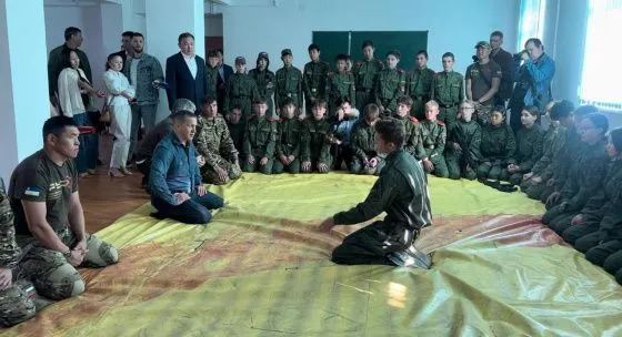 Юрий Трутнев лично оценил качество обучения молодежи в Центре военно-спортивной подготовки «ВОИН» в Улан-Удэ