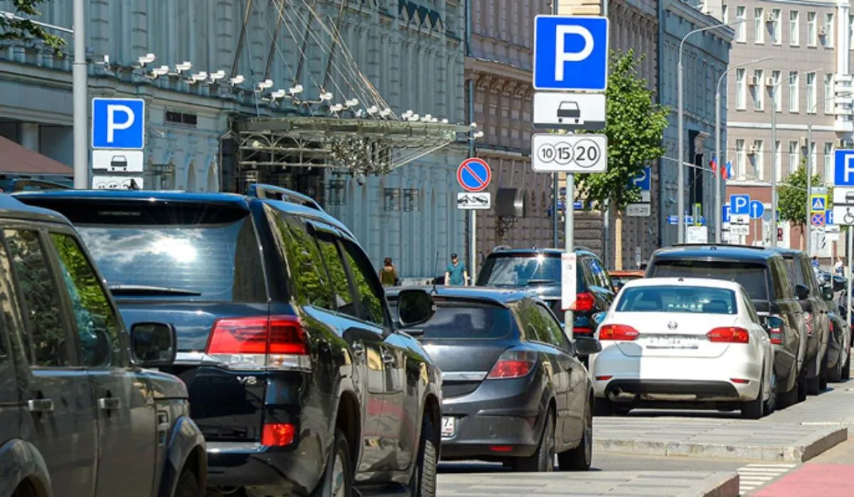 В Москве парковки будут бесплатными