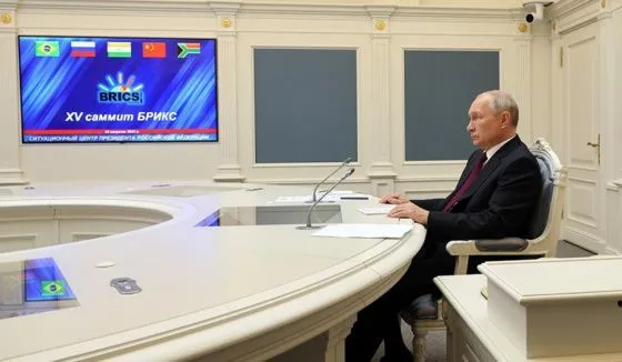 Владимир Путин пригласил президента Египта на саммит БРИКС в Казани